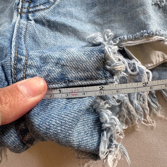 Free People We The Free Light Blue Distressed Jean Shorts size 30 - Picture 5 of 5